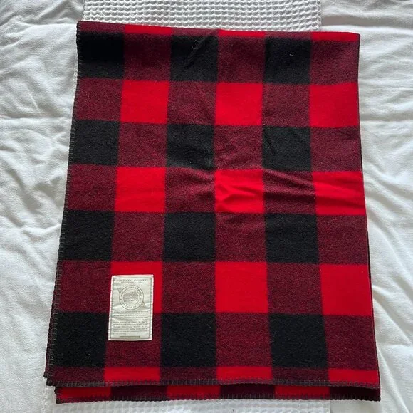 Woolrich Rough Rider Wool Blanket – Red Buffalo Check - Picture 2 of 6